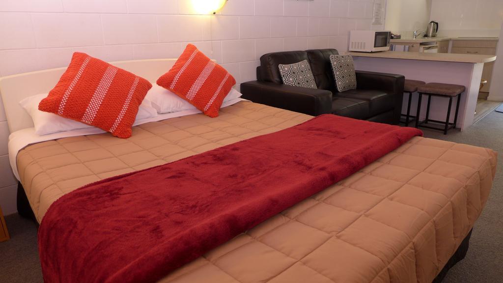 Midway Motel Rotorua Bagian luar foto